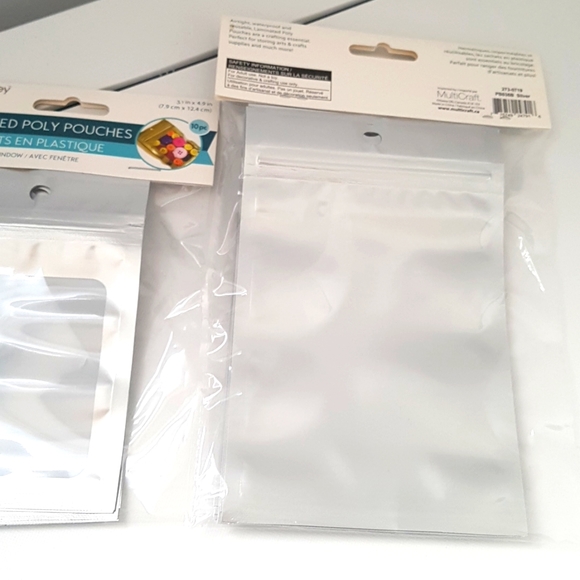 8 pcs Silver Laminated Poly Pouches 4.1"x6.4" in. - Picture 2 of 2